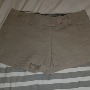 ⛱⛱Khaki Linen type Shorties w/pockets⛱⛱